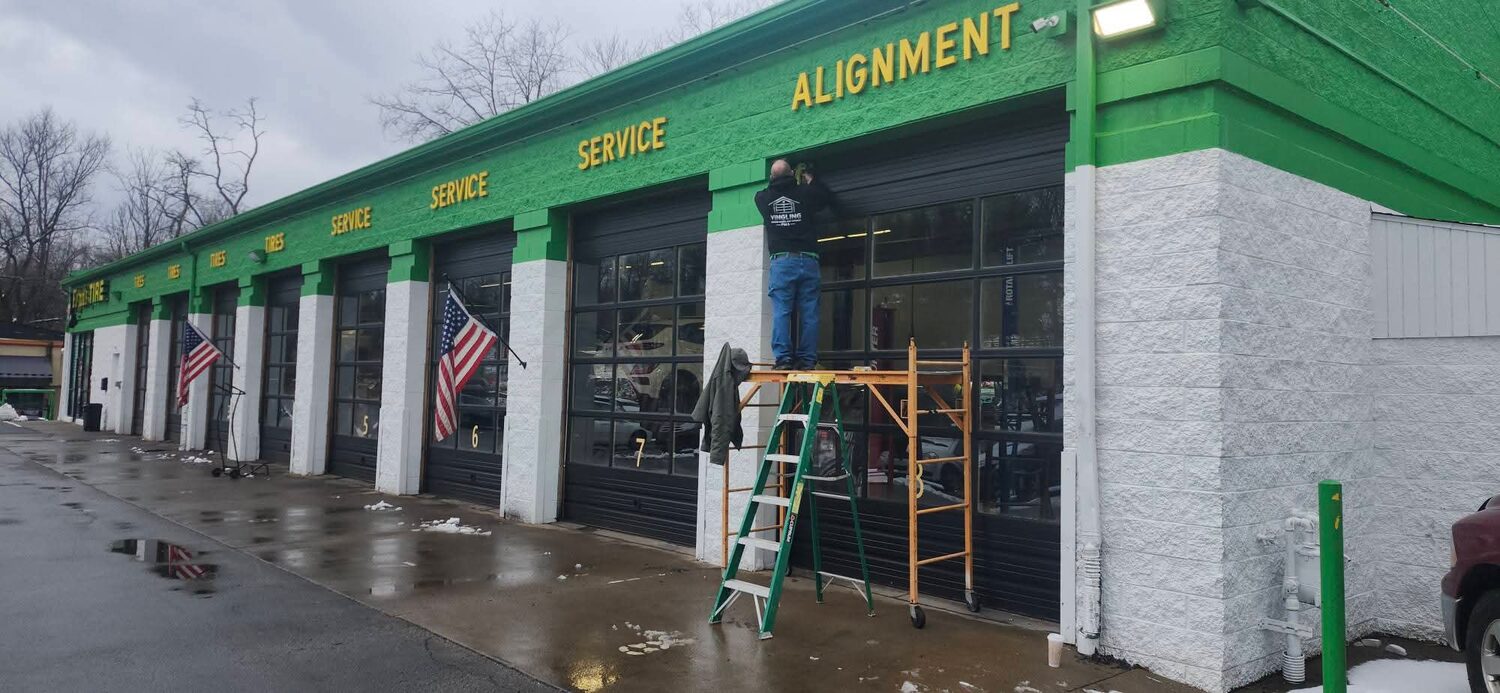 Commercial overhead doors