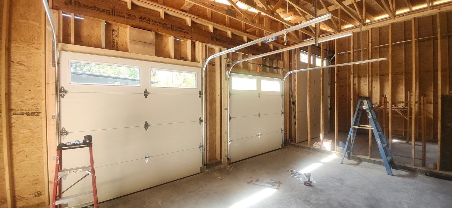 Garage door work near Verona, PA